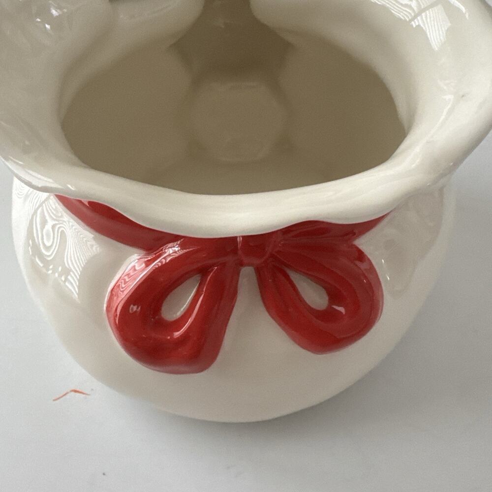 Pottery Barn Kids Dr. Seuss's The Grinch with Gifts Treat Bowl Christmas READ - Picture 7 of 11